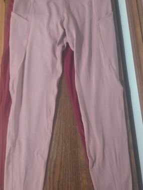 2 PK- High-Rise Pink And Red Active Leggings with Phone Pockets